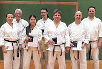 Foto: Montabaurer Prüflinge mit PrüferInnen beim Karate-Club Bonn I - 22. Januar 2024 in Bonn