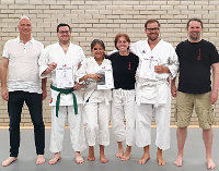 Gruppenfoto: Kyu-Prüfungen Erwachsene, Karate-Dojo Montabaur, Juli 2023