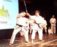 SKDM Karate - Erwachsene SV Entwaffnung auf der Bühne