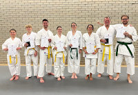 Gruppenfoto: Kyu-Prüfungen Erwachsene und Jugendliche, Karate-Dojo Montabaur, November 2025